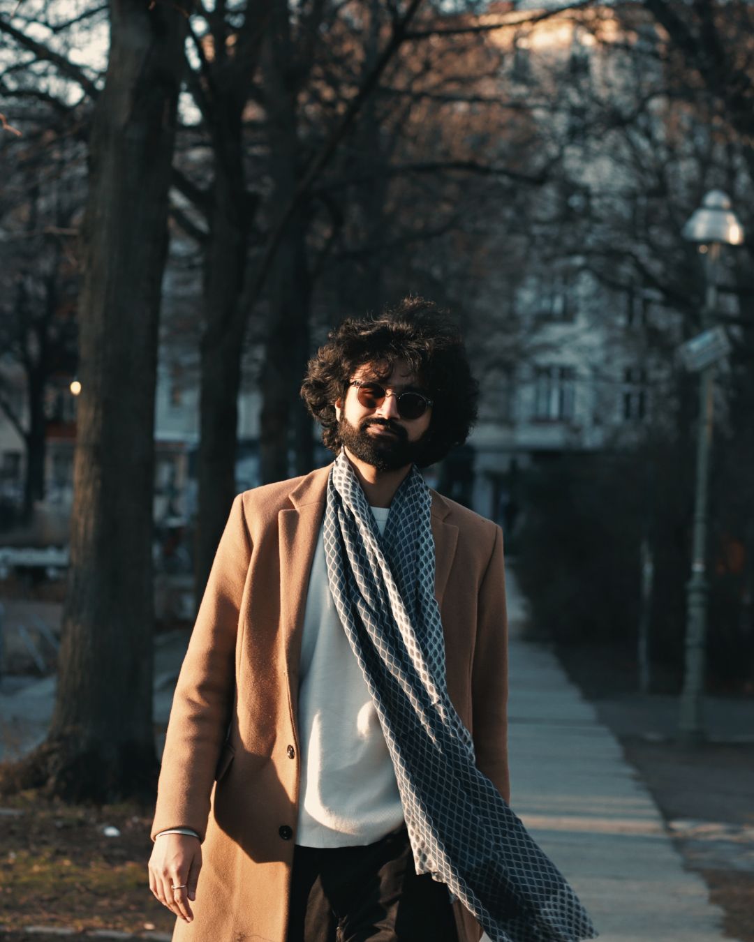 Fine Wool Scarf – Modern Geometric Print (Grey & Navy)